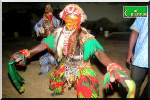 Cohésion sociale : Yonta Handé montre l’exemple en réunissant une pléiade d’artistes [Vidéo & PhotoReportage]