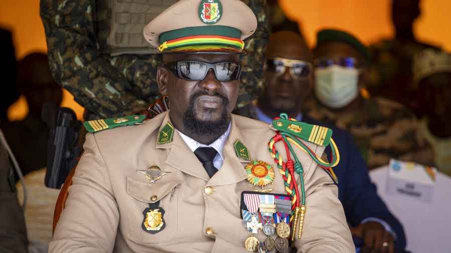Guinée : Mamadi Doumbouya retenu parmi les 9 candidats à la présidentielle du 28 décembre 