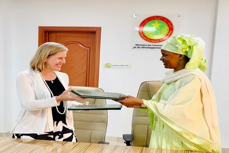 Mauritanie : le ministère de l'Environnement et le PNUE signent un aide-mémoire sur l'environnement 