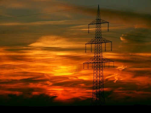 Un grand pas pour l’énergie renouvelable : financement approuvé pour le projet d’interconnexion électrique Mauritanie-Mali de 225 kV