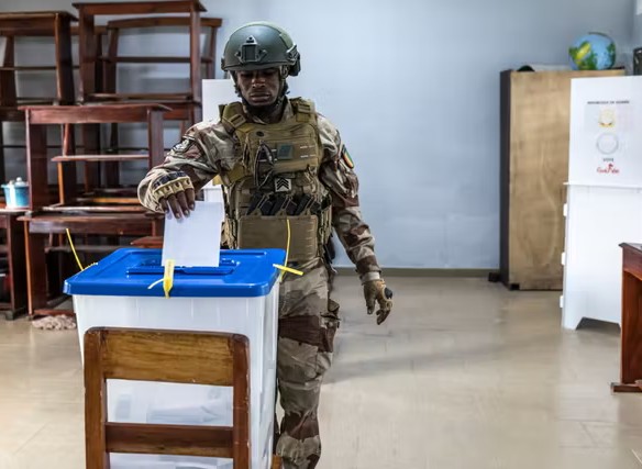 Guinée, Centrafrique, Côte d’Ivoire : “élections apaisées mais stabilité incertaine”