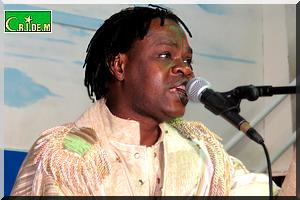 Baba Maal retrouve Nouakchott pour un show de feu avec les femmes de Bagodine [Vidéo & PhotoReportage]