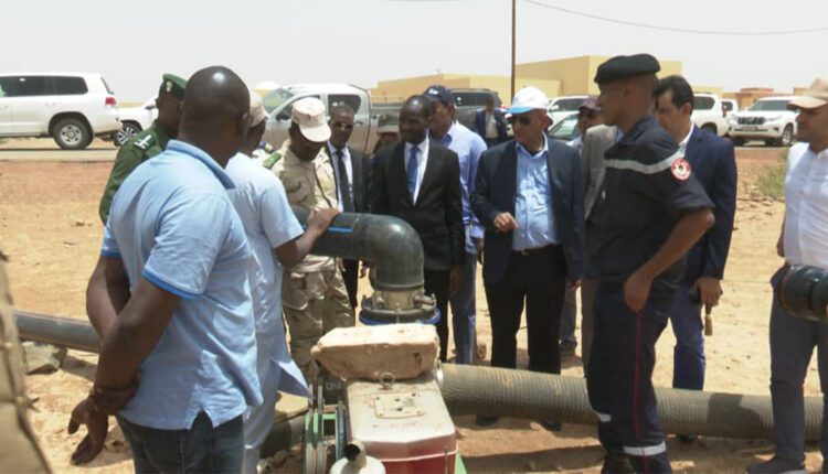 Le ministre de l’Hydraulique s’enquiert de l’état de fonctionnement du réseau d’approvisionnement d’Akjoujt en eau potable