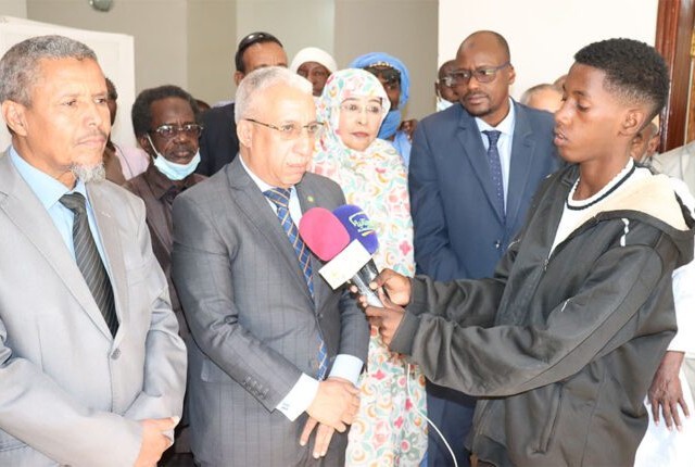 Le ministre de l’Éducation nationale visite l’Institut de promotion et d’enseignement des langues nationales