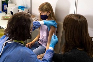 France - Covid-19 : Plus de 20 000 nouveaux cas en 24 heures, une hausse de 71 % en une semaine